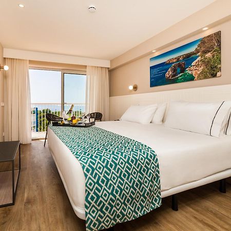 Отель Eurostars Marivent Пальма-де-Майорка Экстерьер фото Room with sea view
