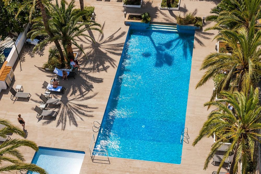 Отель Eurostars Marivent Пальма-де-Майорка Экстерьер фото Hotel